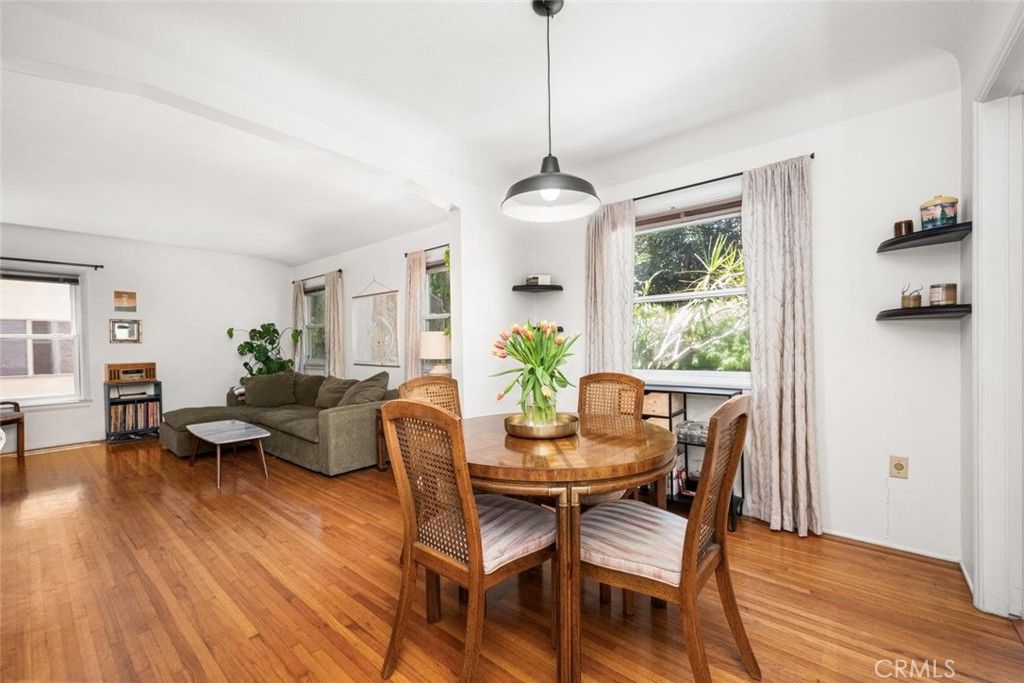 Image 7 of property listing at 235 Termino 4, Long Beach, CA 90803