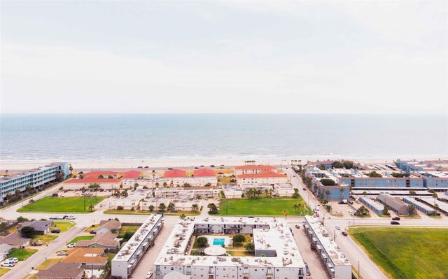 3314 Kleinmann Avenue, Galveston, TX 77551