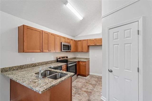 3833 Deercreek Drive, Powder Springs, GA 30127