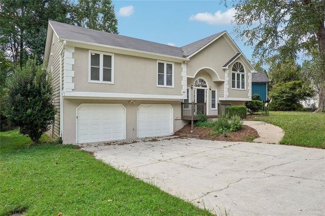 3833 Deercreek Drive, Powder Springs, GA 30127