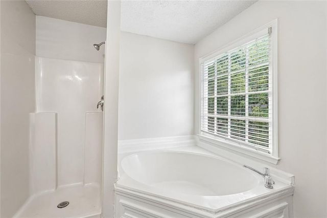 3833 Deercreek Drive, Powder Springs, GA 30127