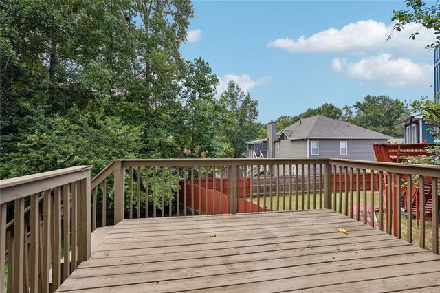 3833 Deercreek Drive, Powder Springs, GA 30127