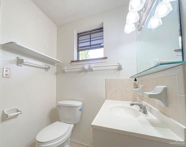 218 E Colorado Street E, Rio Hondo, TX 78583