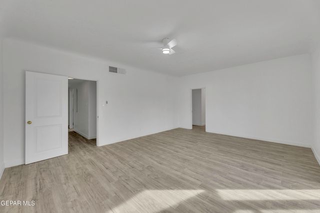 2500 HAWLEY Circle, El Paso, TX 79903