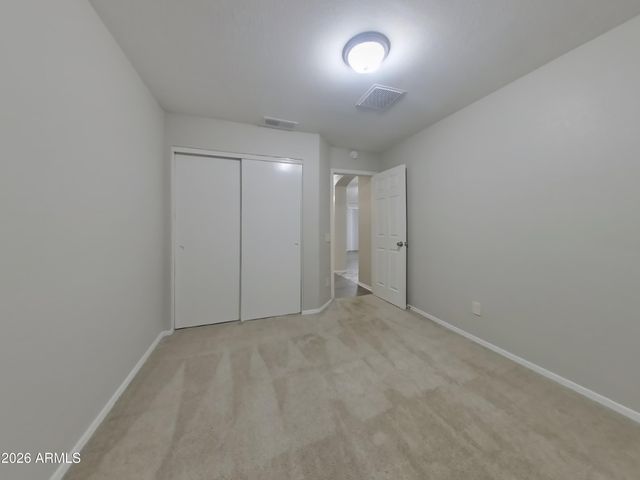 8621 W WILLOW Avenue, Peoria, AZ 85381