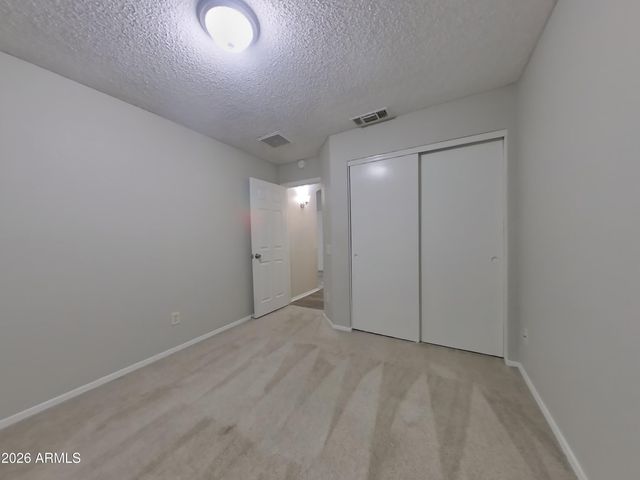 8621 W WILLOW Avenue, Peoria, AZ 85381