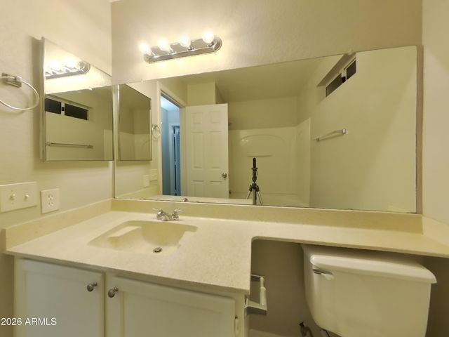 8621 W WILLOW Avenue, Peoria, AZ 85381