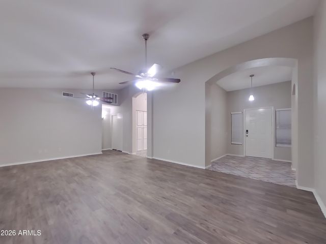 8621 W WILLOW Avenue, Peoria, AZ 85381