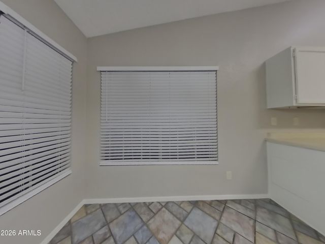 8621 W WILLOW Avenue, Peoria, AZ 85381