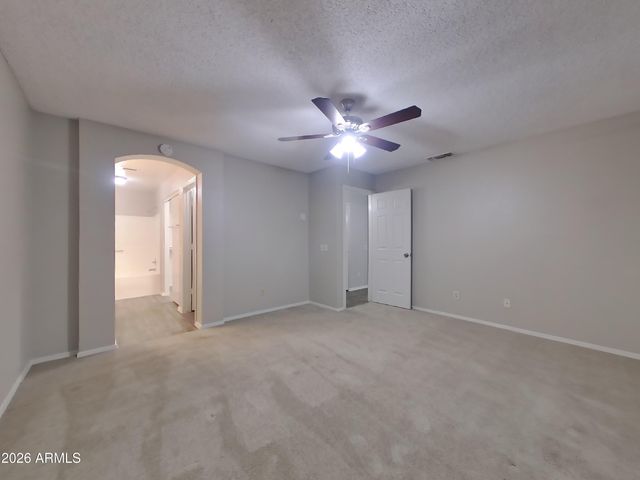 8621 W WILLOW Avenue, Peoria, AZ 85381