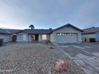 8621 W WILLOW Avenue, Peoria, AZ 85381