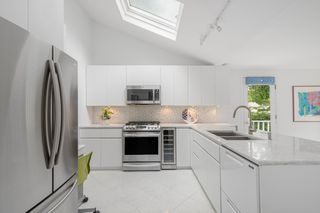 13 Angelica Dr, Framingham, MA 01701