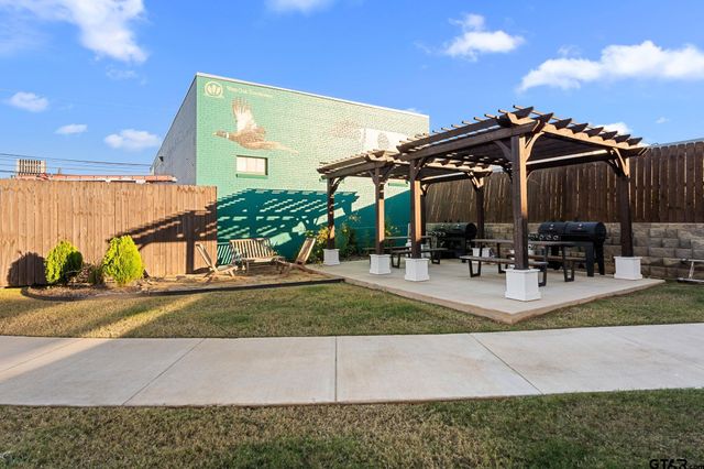 546 W Erwin Street, Tyler, TX 75702