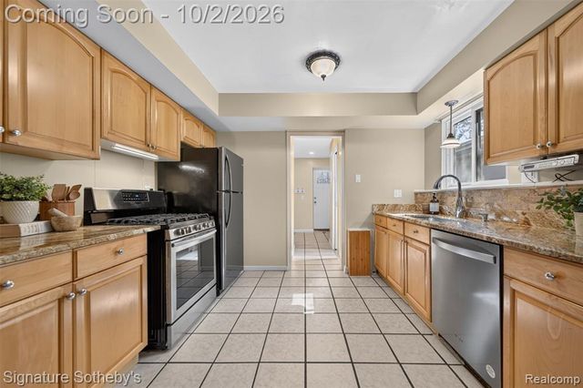29215 Bretton Street, Livonia, MI 48152