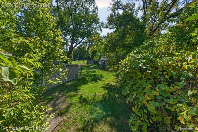 29215 Bretton Street, Livonia, MI 48152