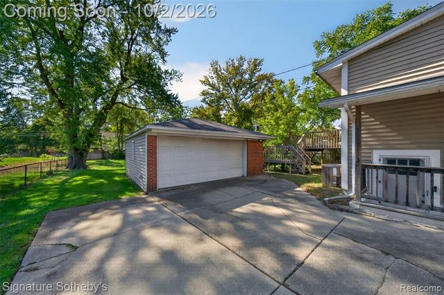 29215 Bretton Street, Livonia, MI 48152