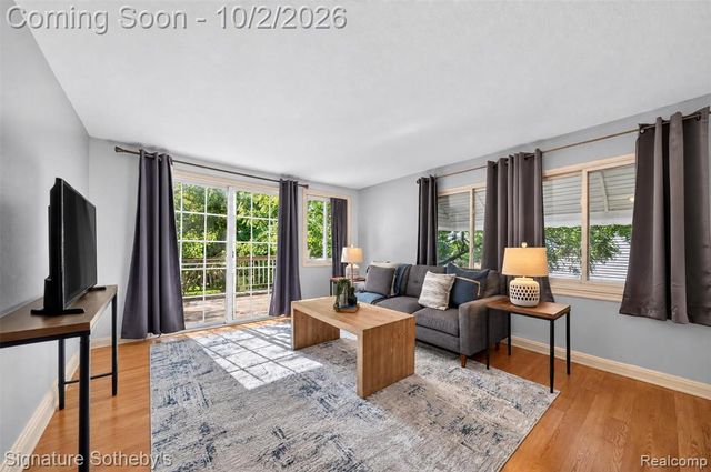 29215 Bretton Street, Livonia, MI 48152