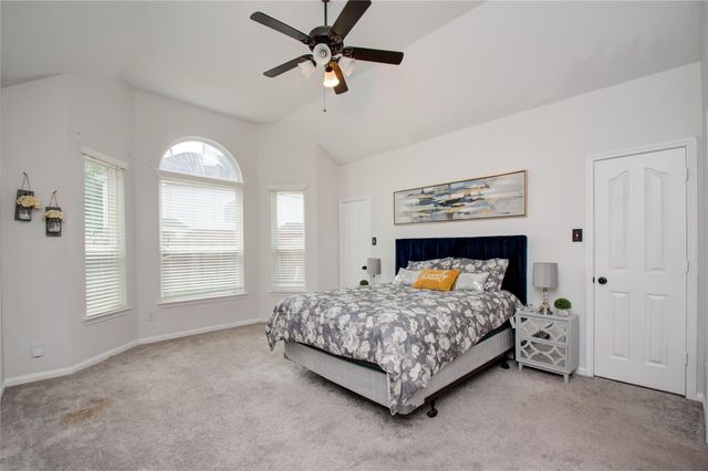 17603 Memorial Falls, Tomball, TX 77375