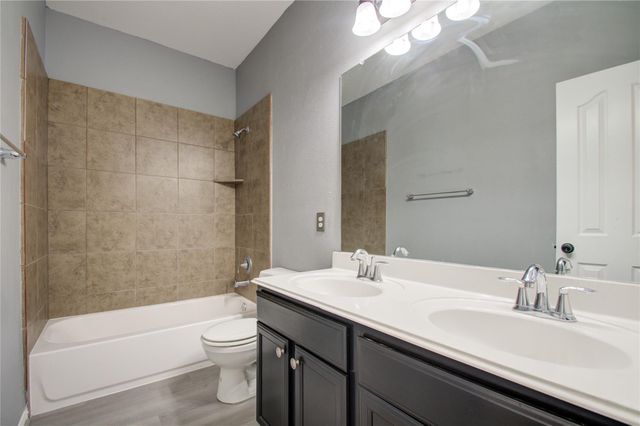 17603 Memorial Falls, Tomball, TX 77375