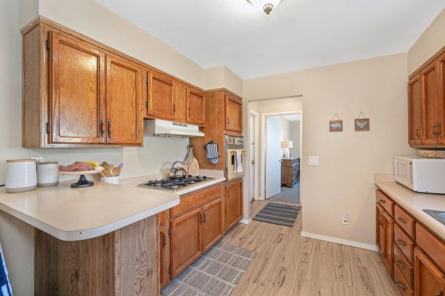 1195 Grand Ave, Olivehurst, CA 95961