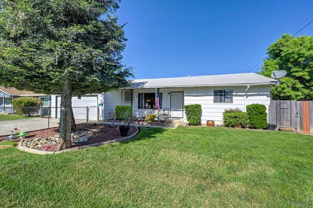 1195 Grand Ave, Olivehurst, CA 95961