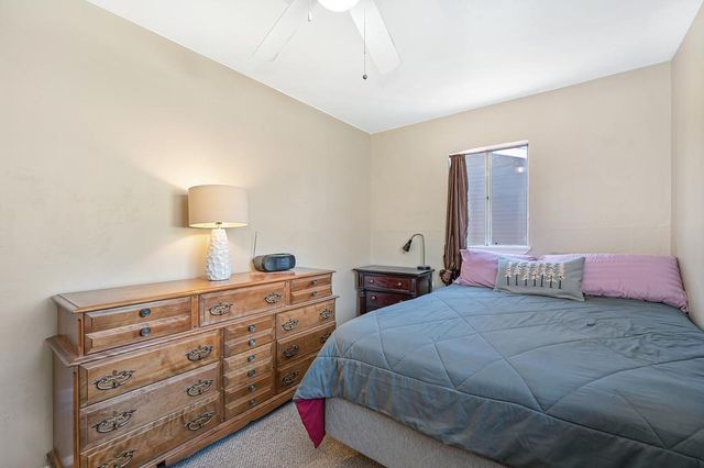 1195 Grand Ave, Olivehurst, CA 95961