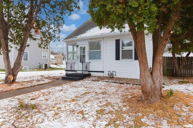 2639 WHITEWOOD Avenue, Davenport, IA 52802