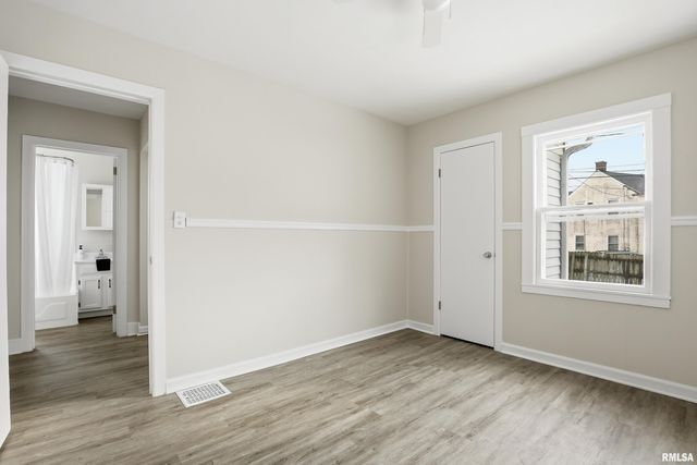 2639 WHITEWOOD Avenue, Davenport, IA 52802