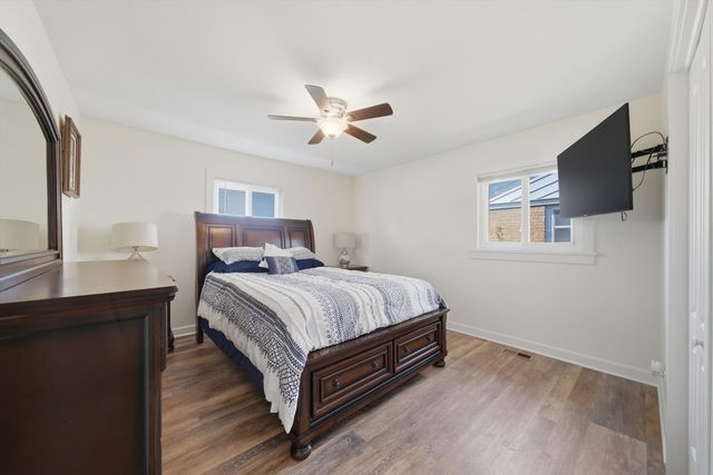 10817 S MASON Avenue, Chicago Ridge, IL 60415
