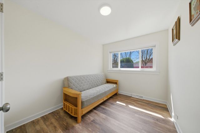 10817 S MASON Avenue, Chicago Ridge, IL 60415