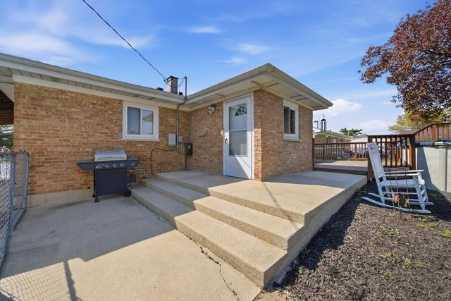 10817 S MASON Avenue, Chicago Ridge, IL 60415