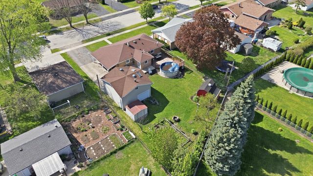 10817 S MASON Avenue, Chicago Ridge, IL 60415