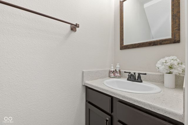 7435 Bluebird Court, Indianapolis, IN 46254