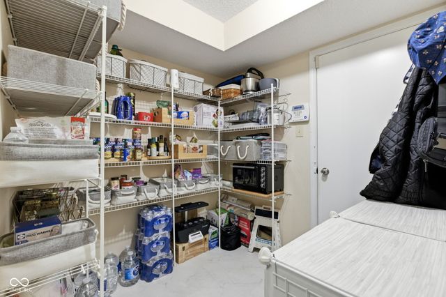 7435 Bluebird Court, Indianapolis, IN 46254