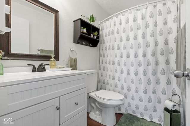 7435 Bluebird Court, Indianapolis, IN 46254