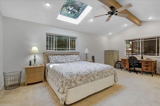 11772 Marjon Dr, Nevada City, CA 95959