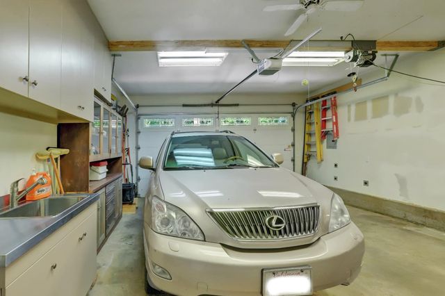 11772 Marjon Dr, Nevada City, CA 95959