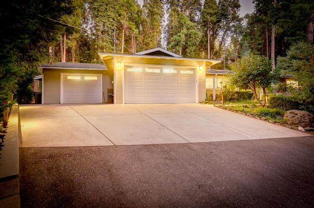 11772 Marjon Dr, Nevada City, CA 95959