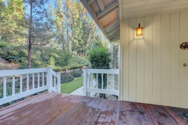364 Gracie Rd, Nevada City, CA 95959