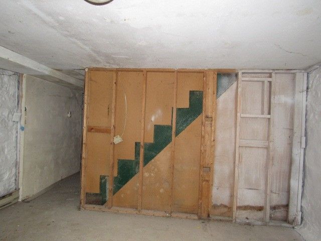 240 Penn Adamsburg Road, Hempfield Twp, PA 15675