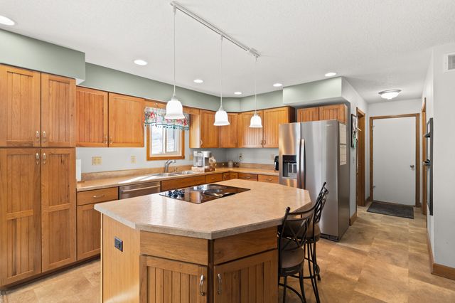 487 Sunrise Circle, Pleasant Hill, IA 50327