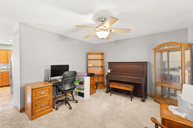 487 Sunrise Circle, Pleasant Hill, IA 50327