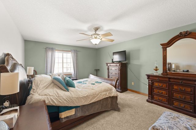 487 Sunrise Circle, Pleasant Hill, IA 50327