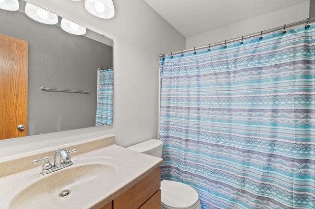 487 Sunrise Circle, Pleasant Hill, IA 50327