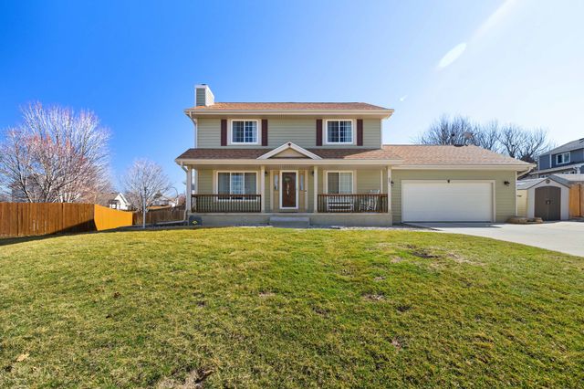 487 Sunrise Circle, Pleasant Hill, IA 50327
