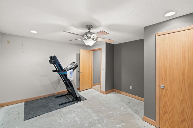 487 Sunrise Circle, Pleasant Hill, IA 50327