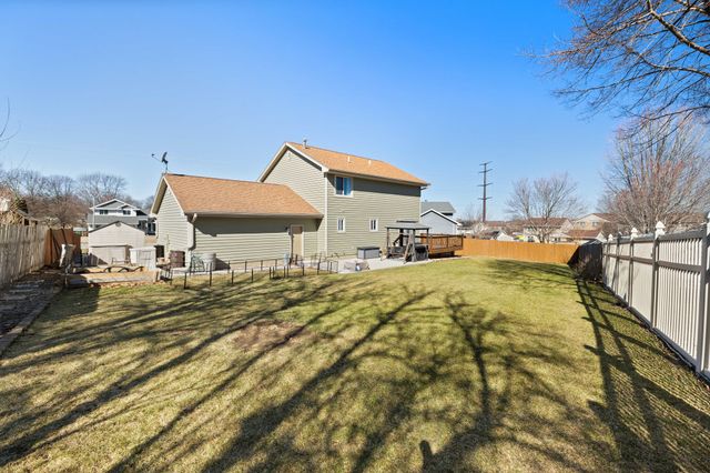 487 Sunrise Circle, Pleasant Hill, IA 50327