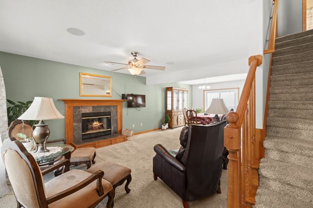 487 Sunrise Circle, Pleasant Hill, IA 50327