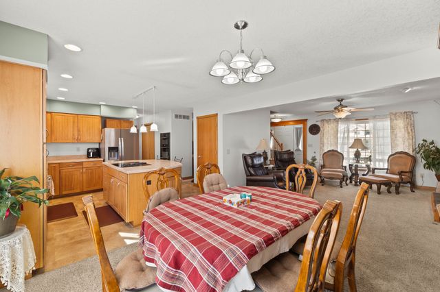 487 Sunrise Circle, Pleasant Hill, IA 50327