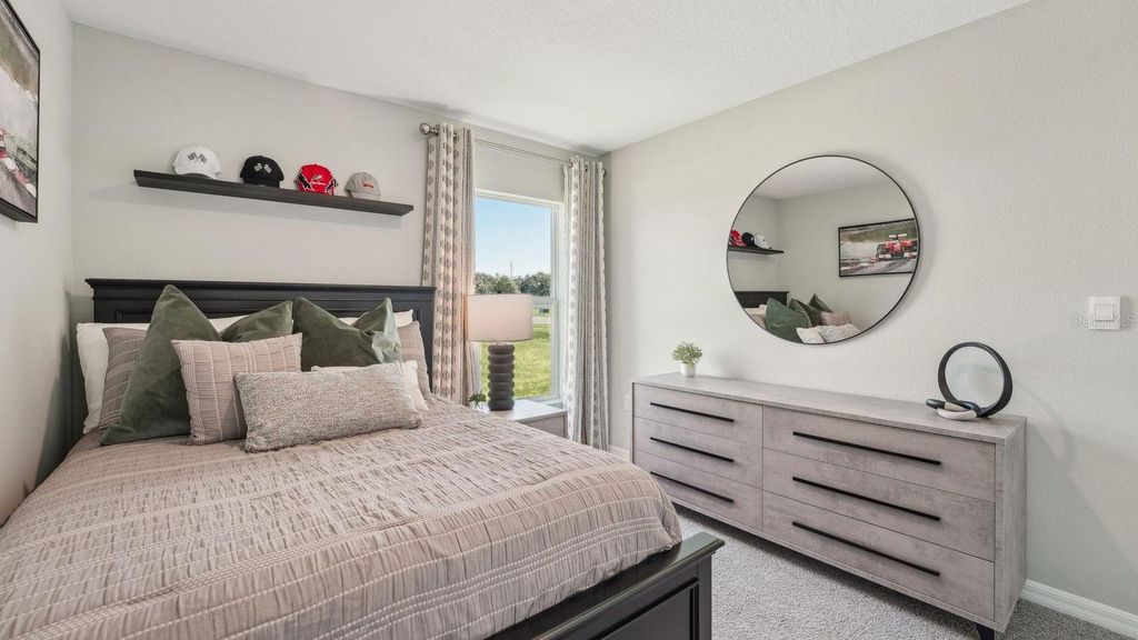 Image 26 of property listing at 10928 44TH AVENUE E, Palmetto, FL 34221